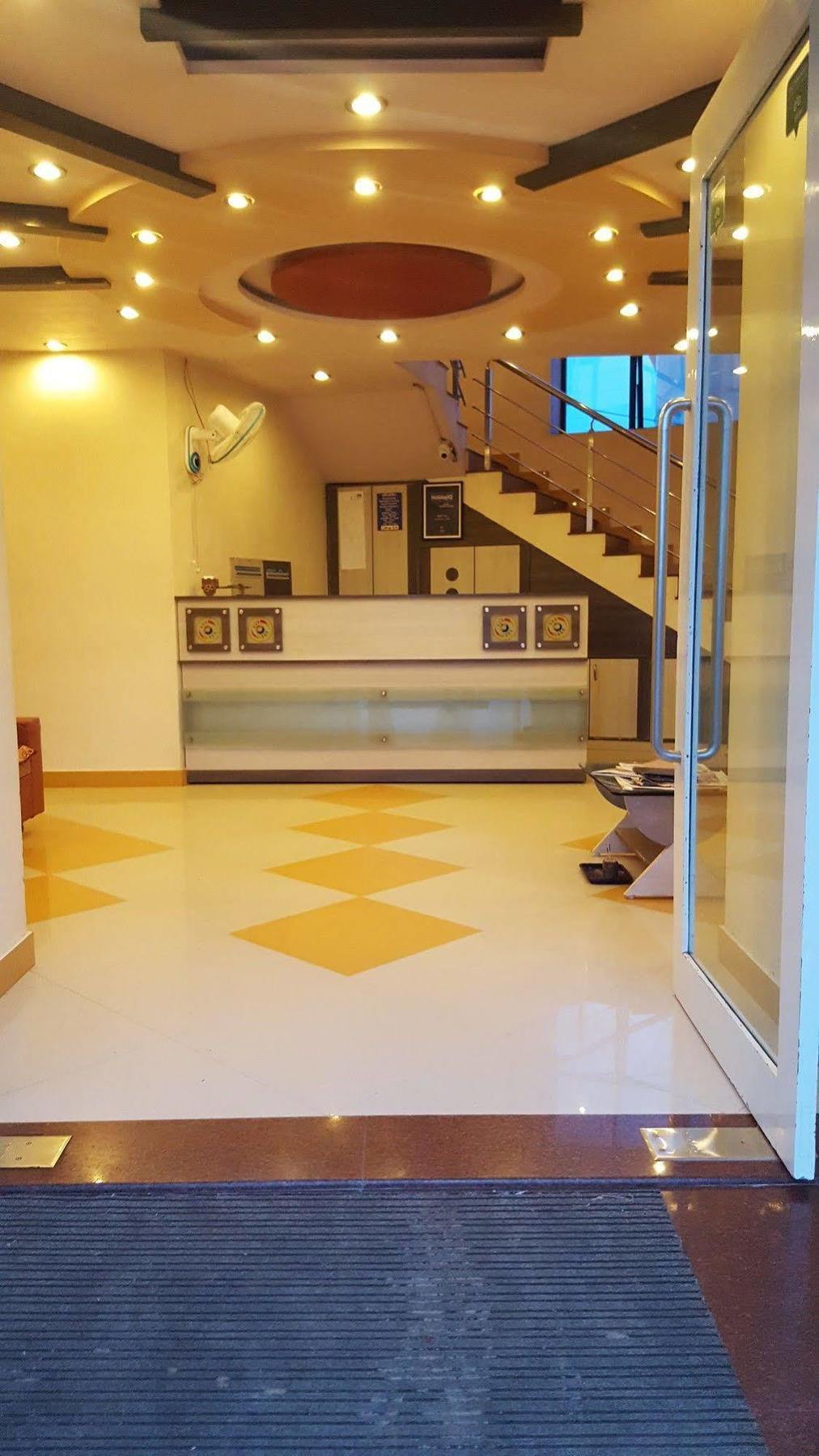 Hotel Oyo 14943 Shubh Suvidha Somnāth Esterno foto