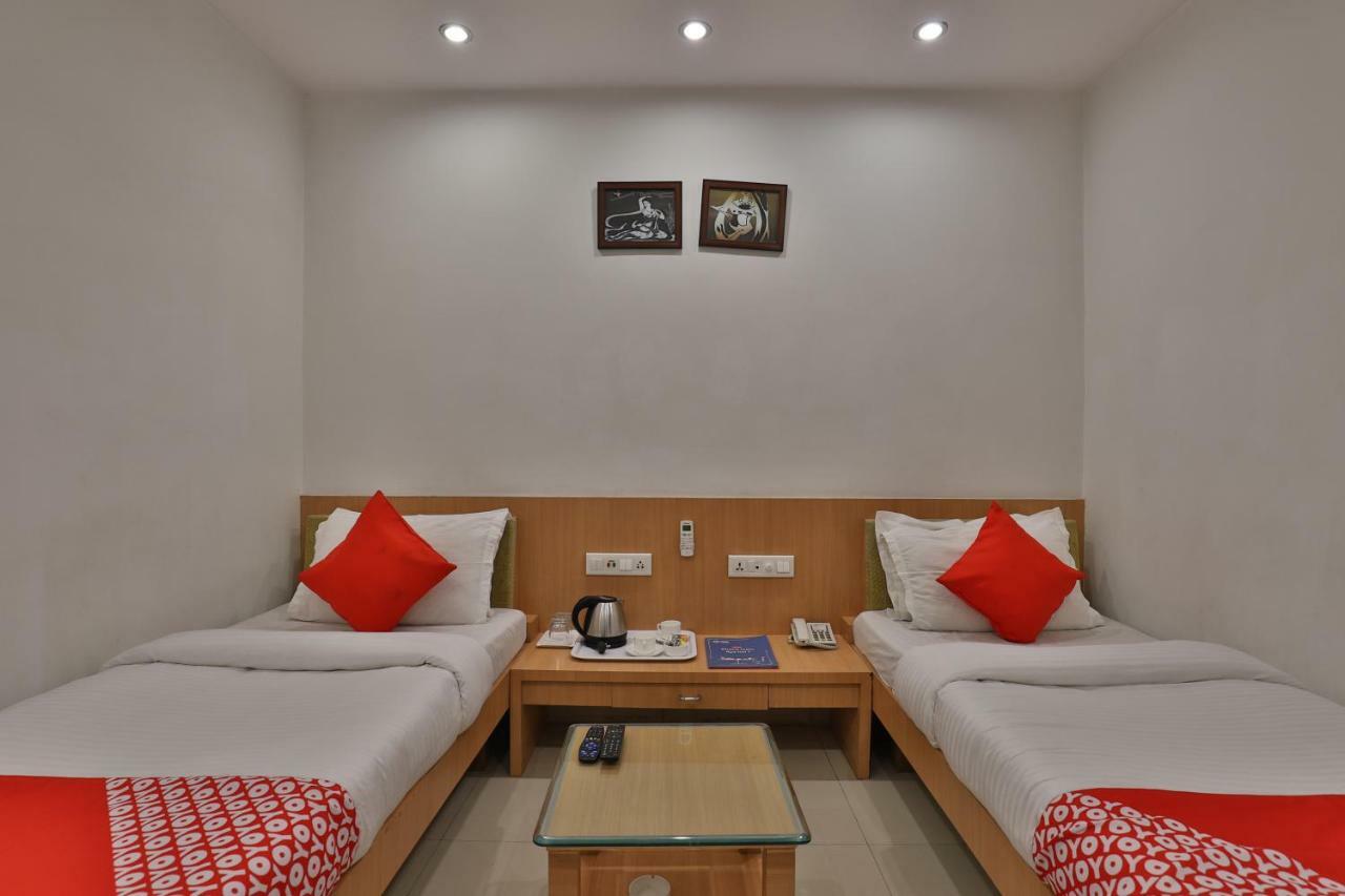 Hotel Oyo 14943 Shubh Suvidha Somnāth Esterno foto