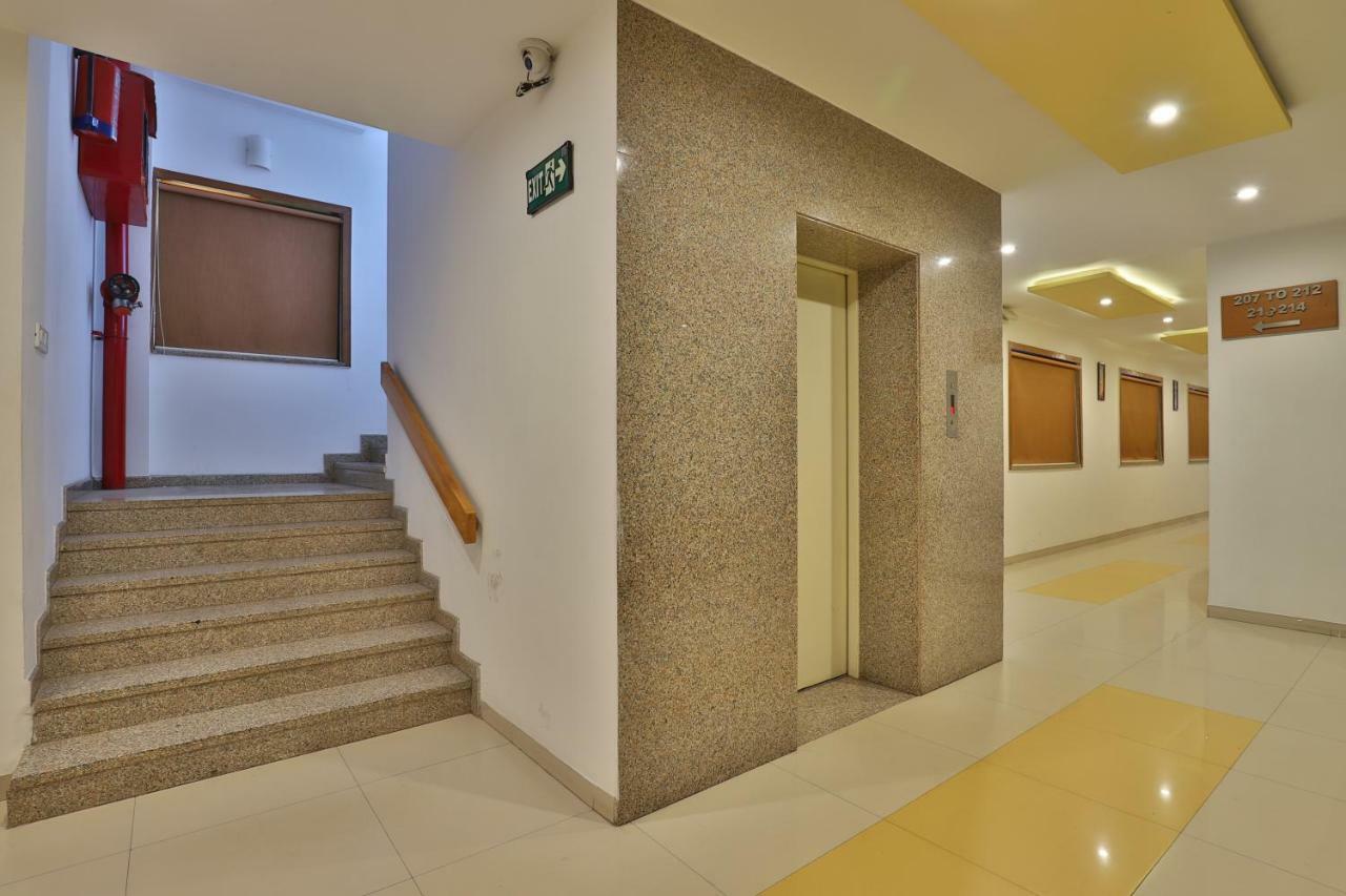 Hotel Oyo 14943 Shubh Suvidha Somnāth Esterno foto