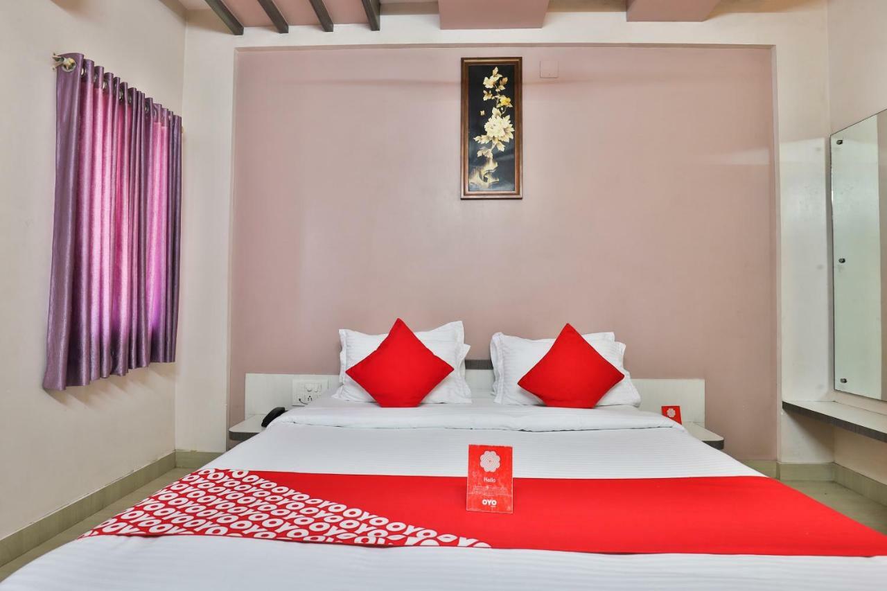 Hotel Oyo 14943 Shubh Suvidha Somnāth Esterno foto