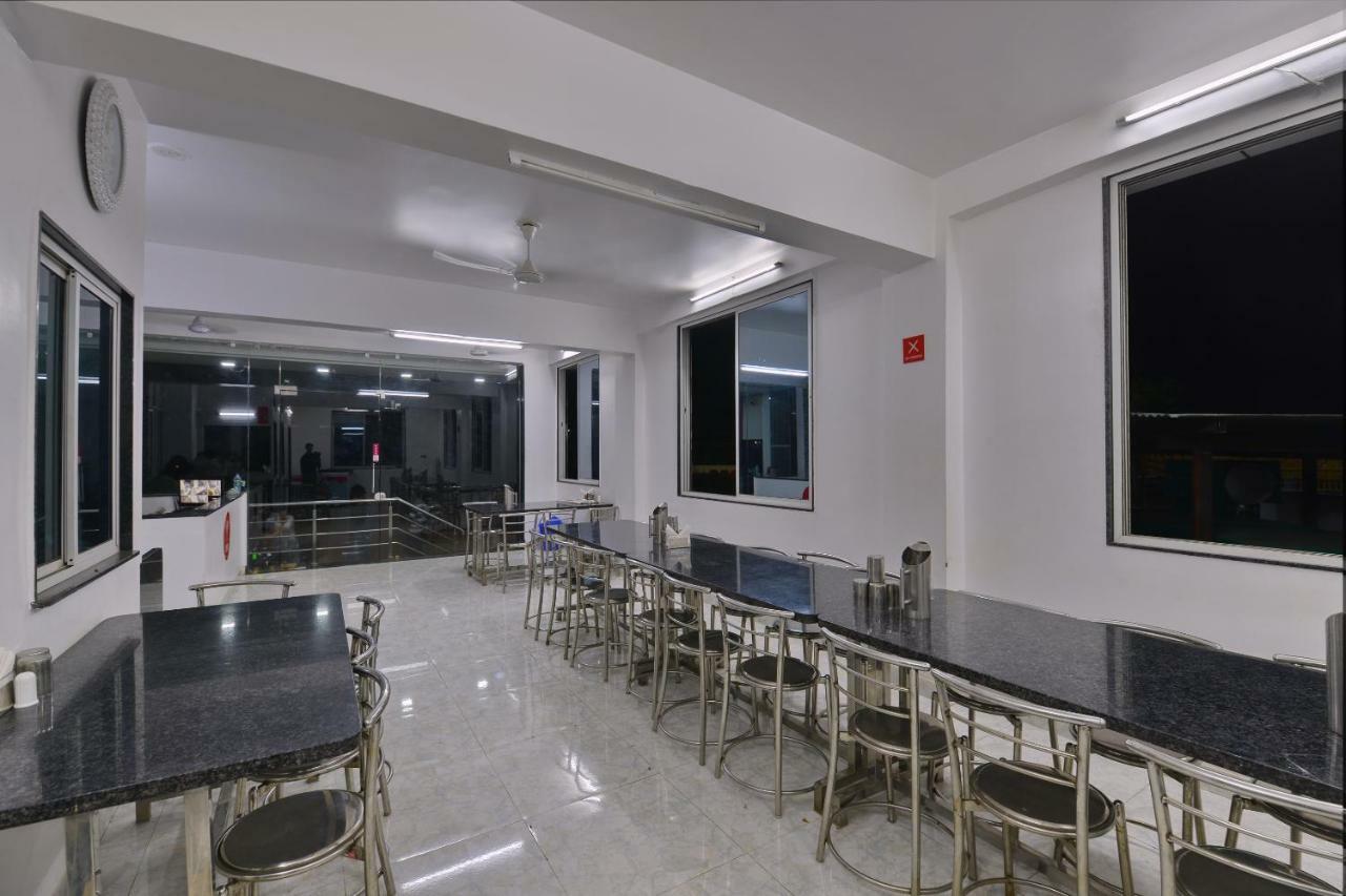 Hotel Oyo 14943 Shubh Suvidha Somnāth Esterno foto